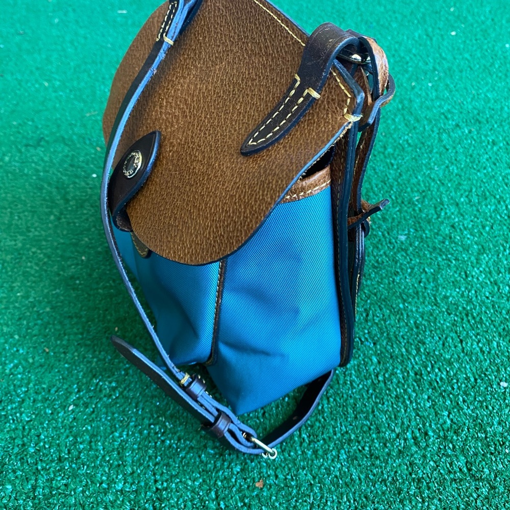 Dooney & Bourke Crossbody |Rare Dooney & Bourke - Picture 4 of 12